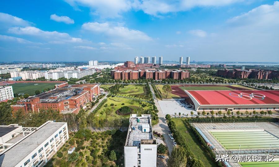 南昌哪个大学的食堂好吃_南昌大学附近美食街_南昌大学附近美食