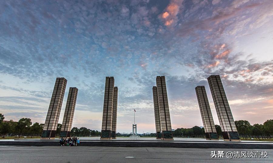 南昌大学附近美食_南昌哪个大学的食堂好吃_南昌大学附近美食街
