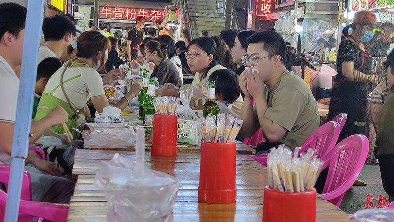 南昌大学附近美食街_南昌大学附近美食_南昌哪个大学的食堂好吃